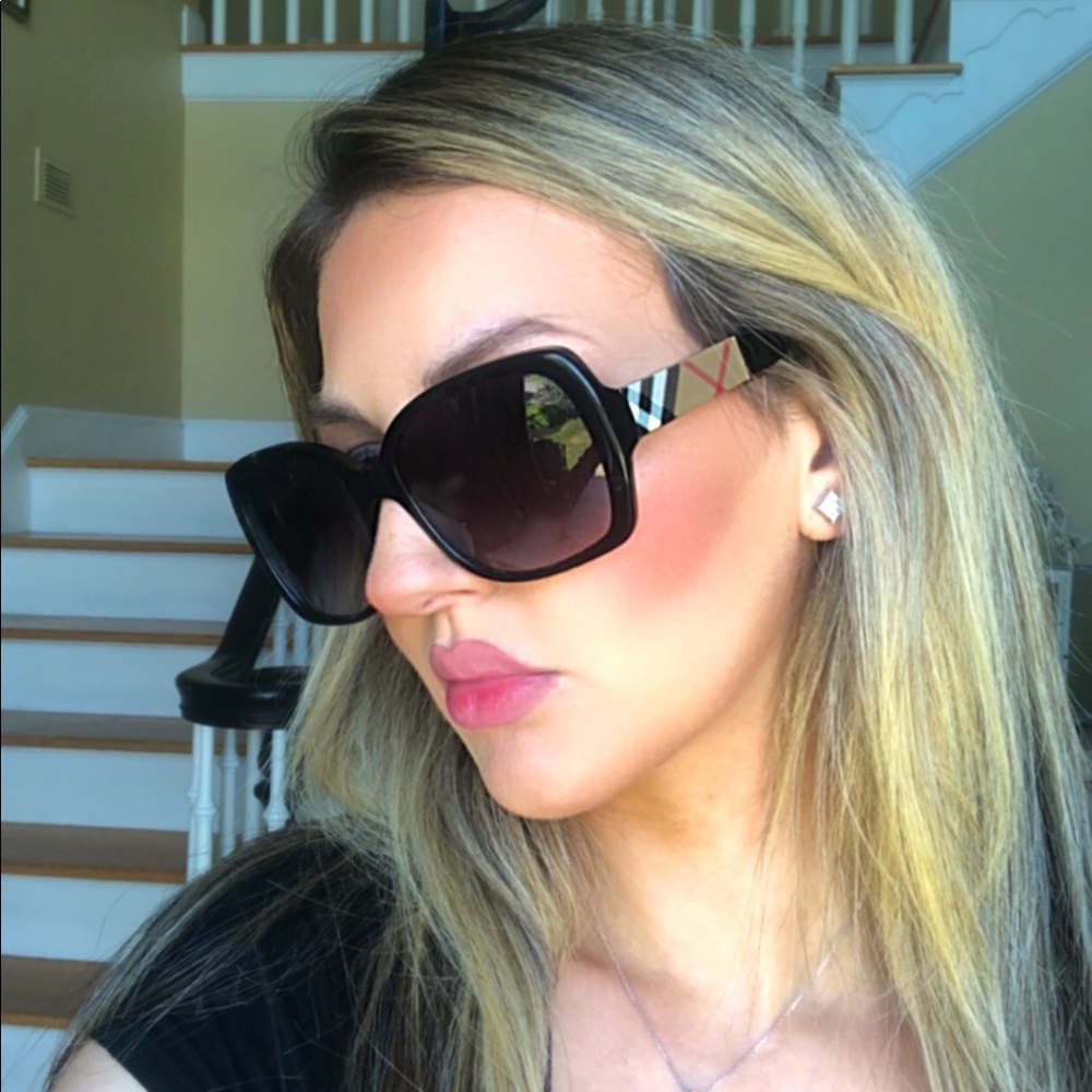 🔥NEW BURBERRY SUNGLASSES 🔥